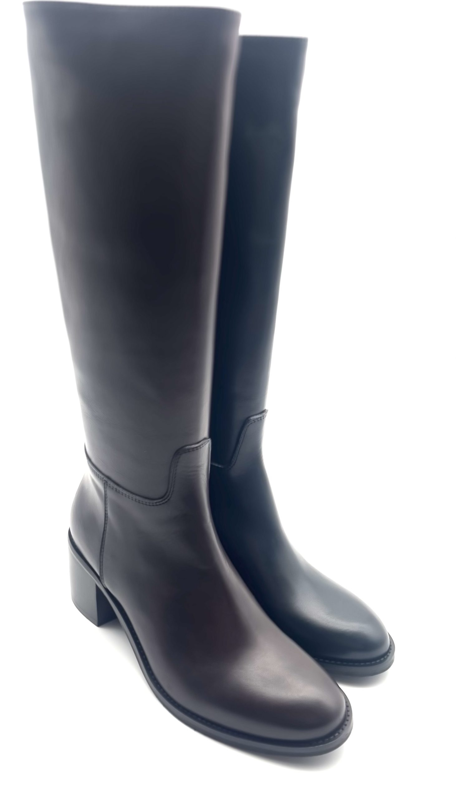 Anima Stiefel mit Absatz und runder Spitze